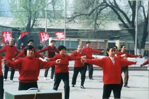 介休紡織廠60年懷舊圖片展文藝演出，看哭很多人